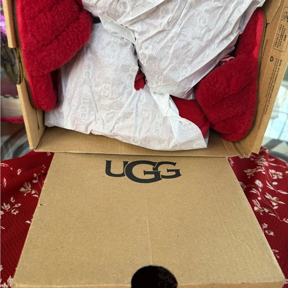 UGG Vibrant Red Boots and Slippers - Picture 9 of 10